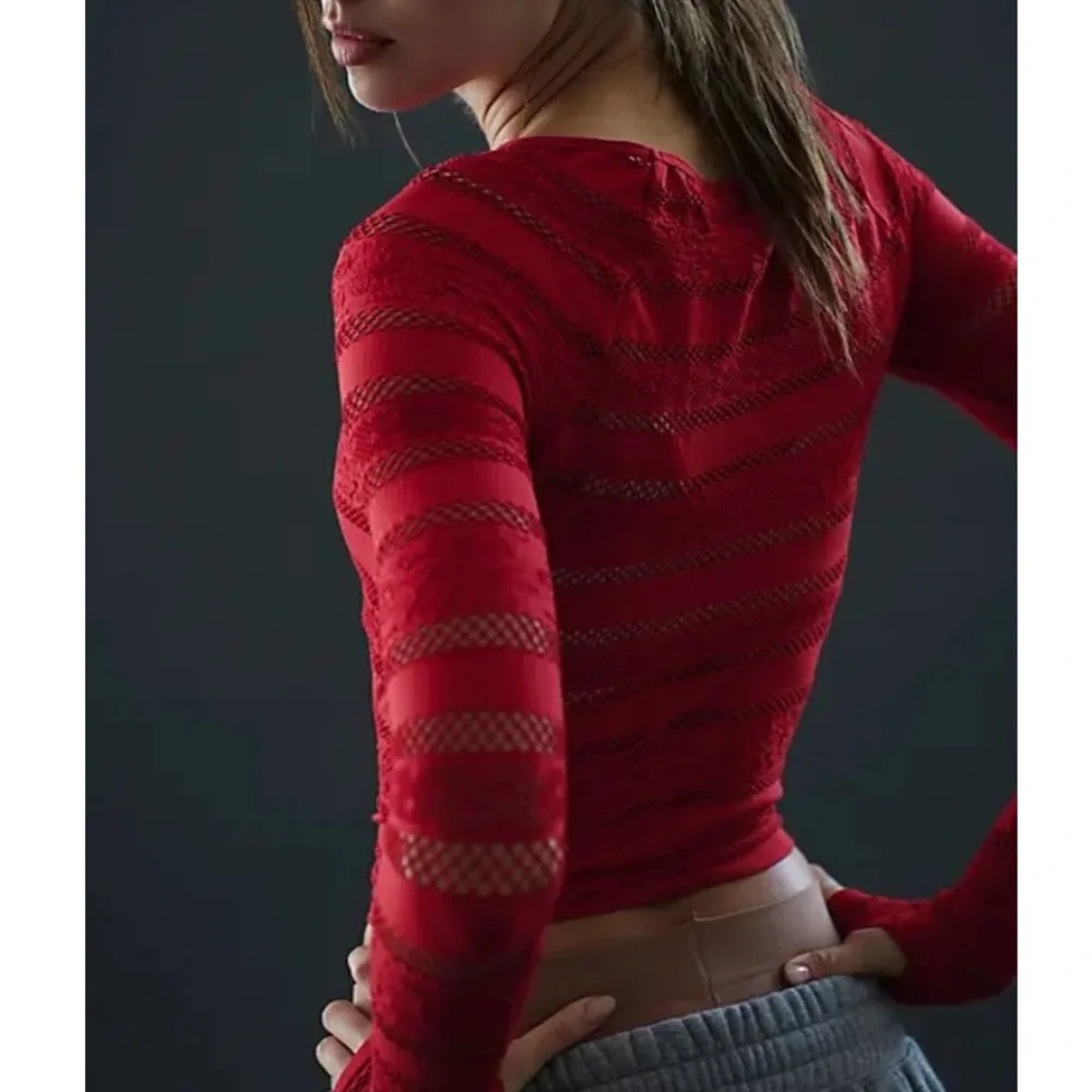 NWOT Take On Me layer by FP Movement from Free People in size M/L - Picture 4 of 10